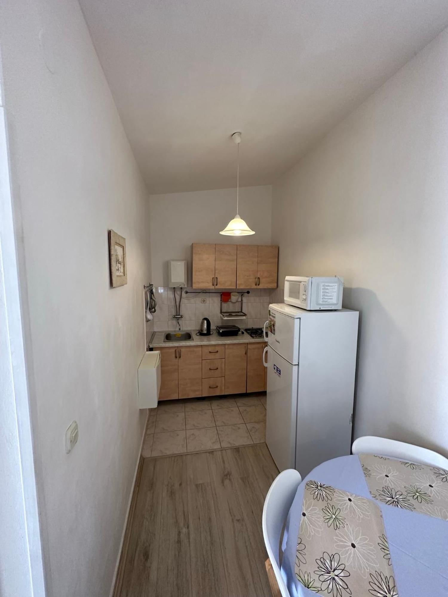 Apartmani Matovina Vir Ngoại thất bức ảnh
