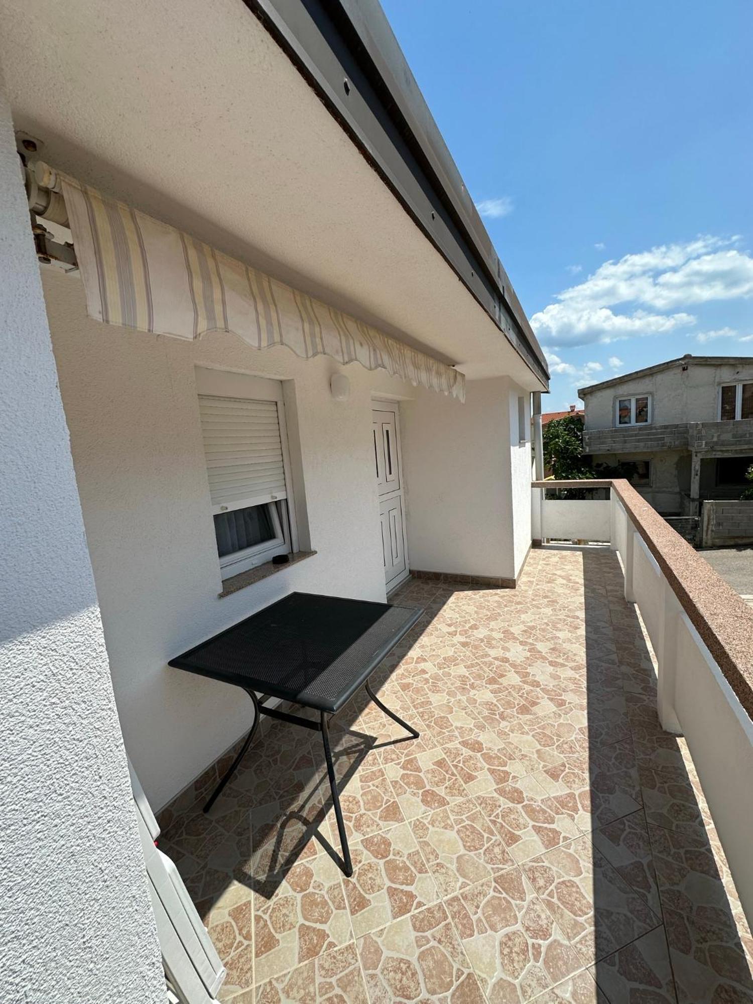 Apartmani Matovina Vir Ngoại thất bức ảnh