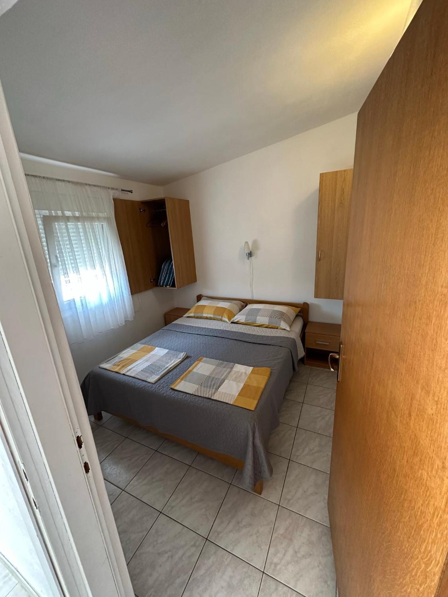 Apartmani Matovina Vir Ngoại thất bức ảnh