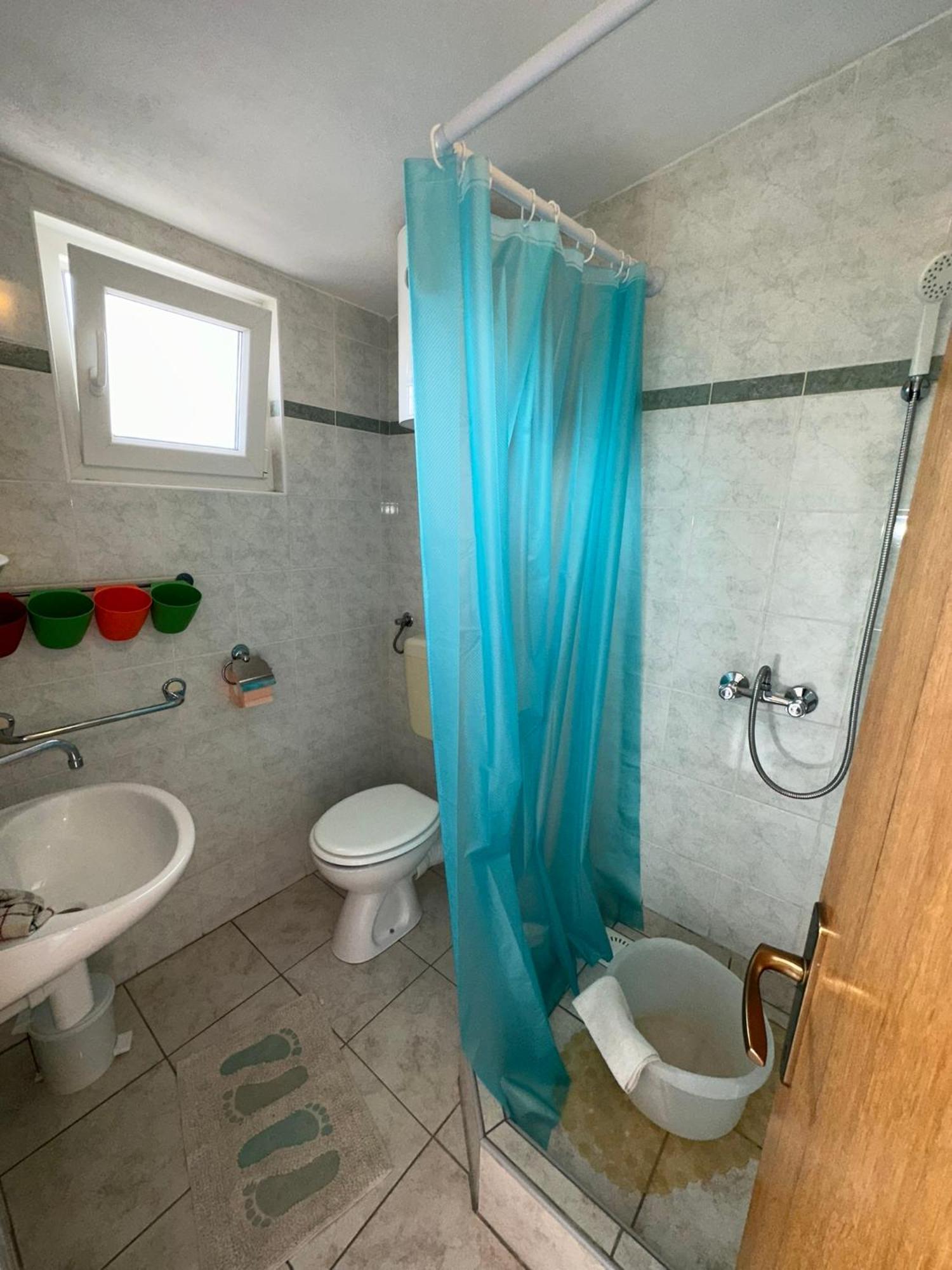 Apartmani Matovina Vir Ngoại thất bức ảnh