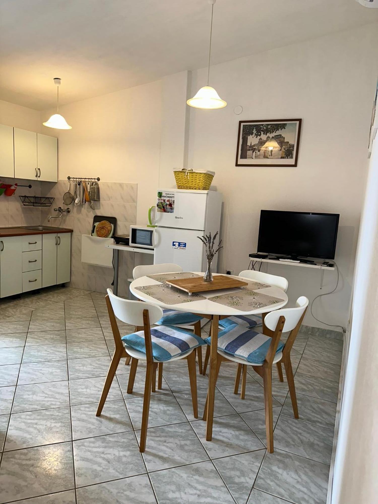 Apartmani Matovina Vir Ngoại thất bức ảnh